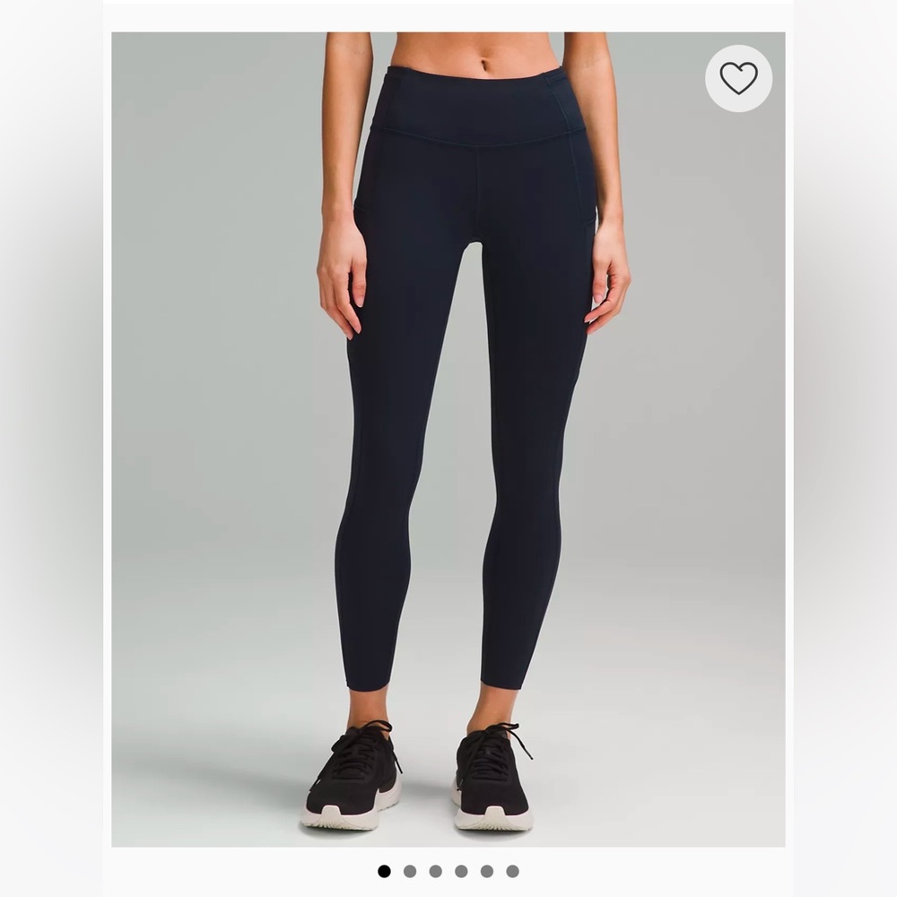 Lululemon Fast and Free High Rise Tight 25” in True Navy Size 12